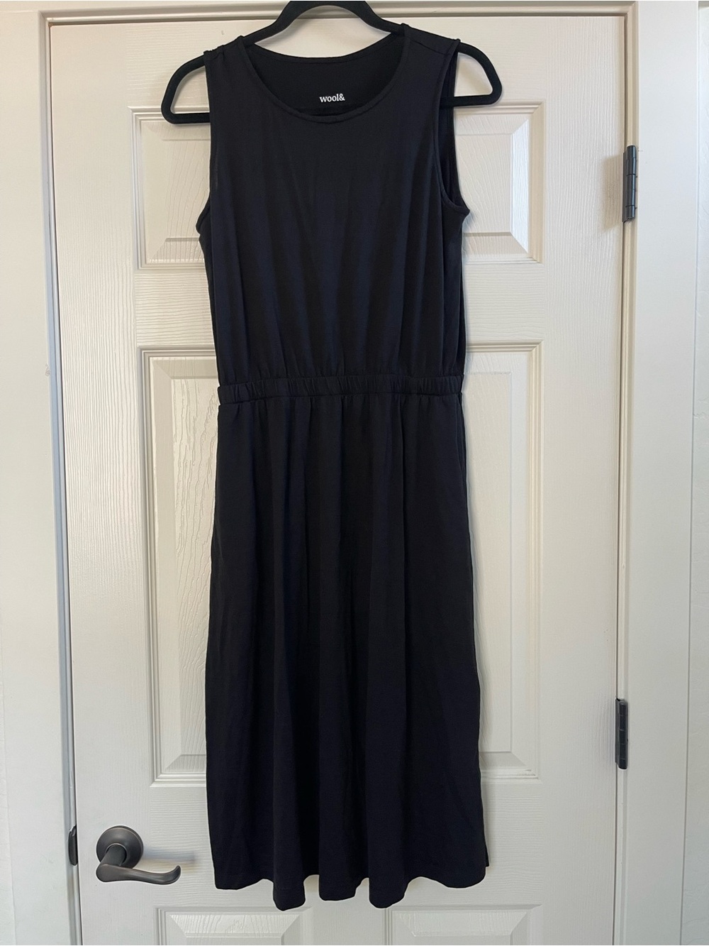 Women’s Wool& Sofia Fit & Flare Merino Wool Sleeveless Midi Dress Black Size M - Picture 5 of 9
